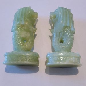 VINTAGE MERLION STATUE GREEN JADE FISHLION SIGNED SINGAPORE